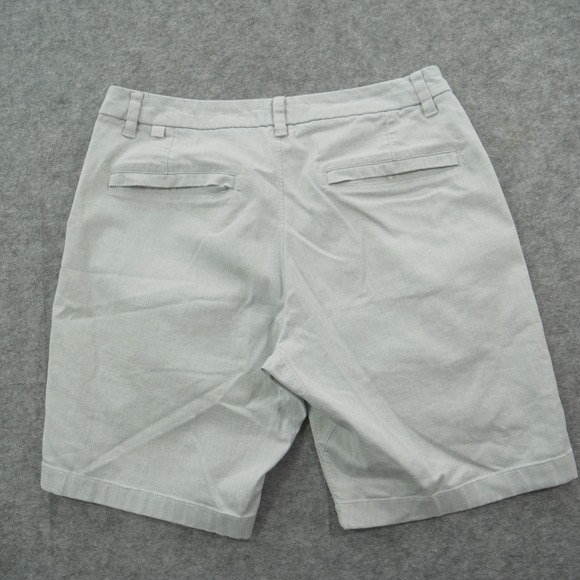 Lululemon Shorts Mens 33 Gray Flat Front Chinos Logo Active 9" - Picture 2 of 10